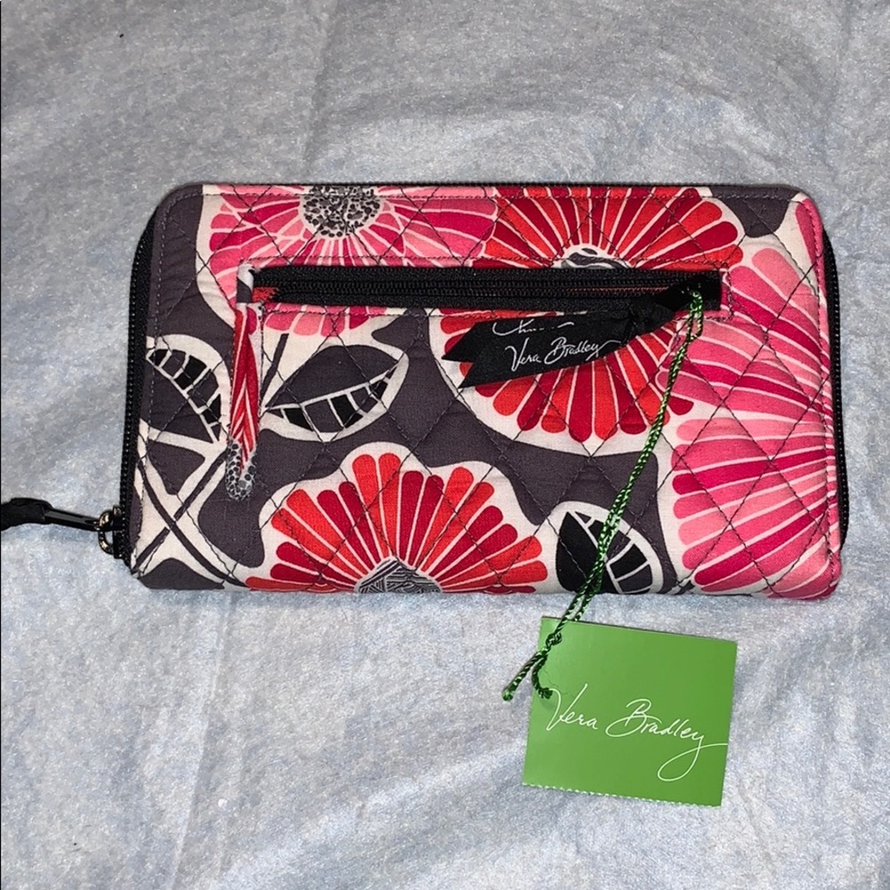 Vera Bradley - Zip Around Wallet